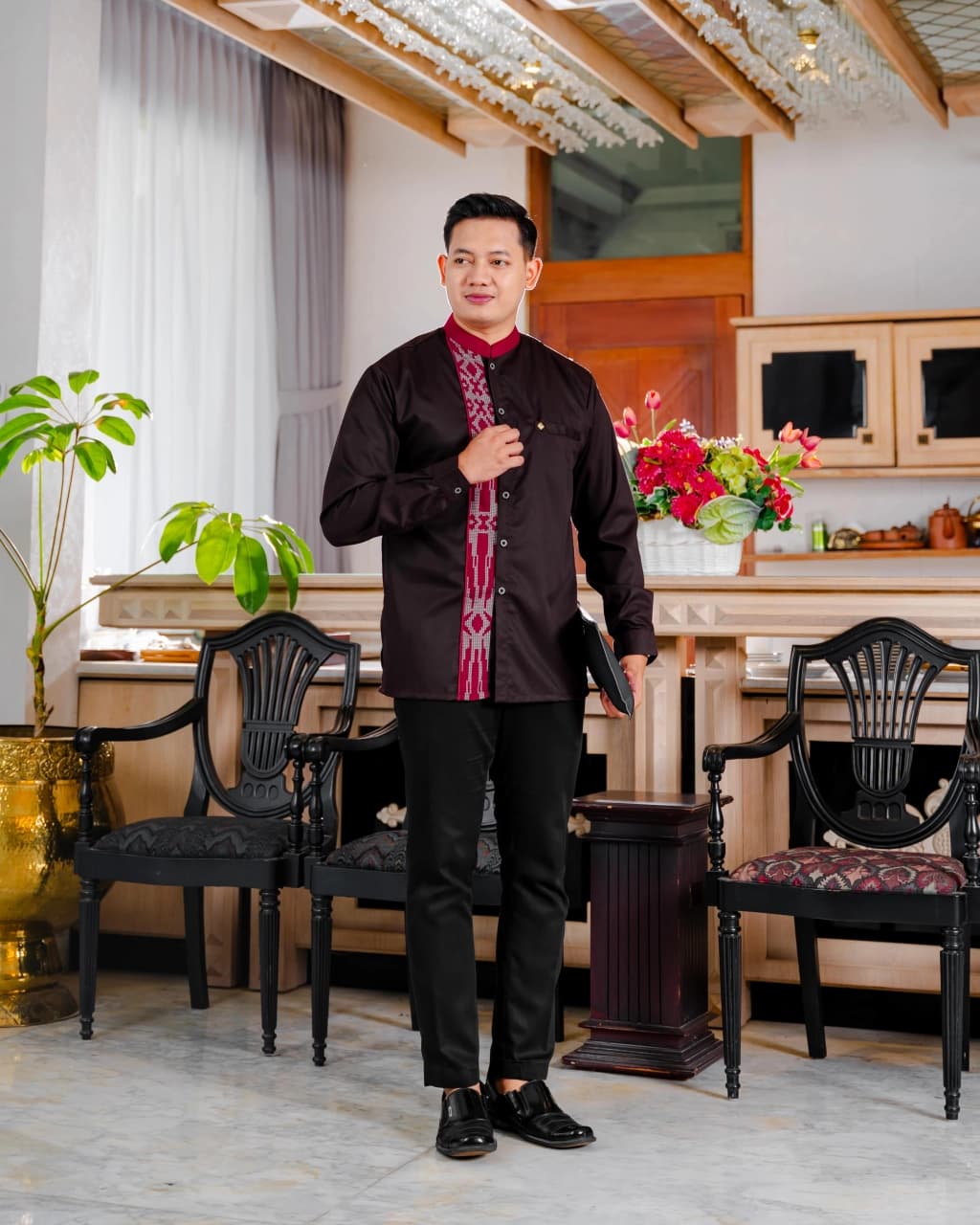 RENGGANIS KOKO DEWASA