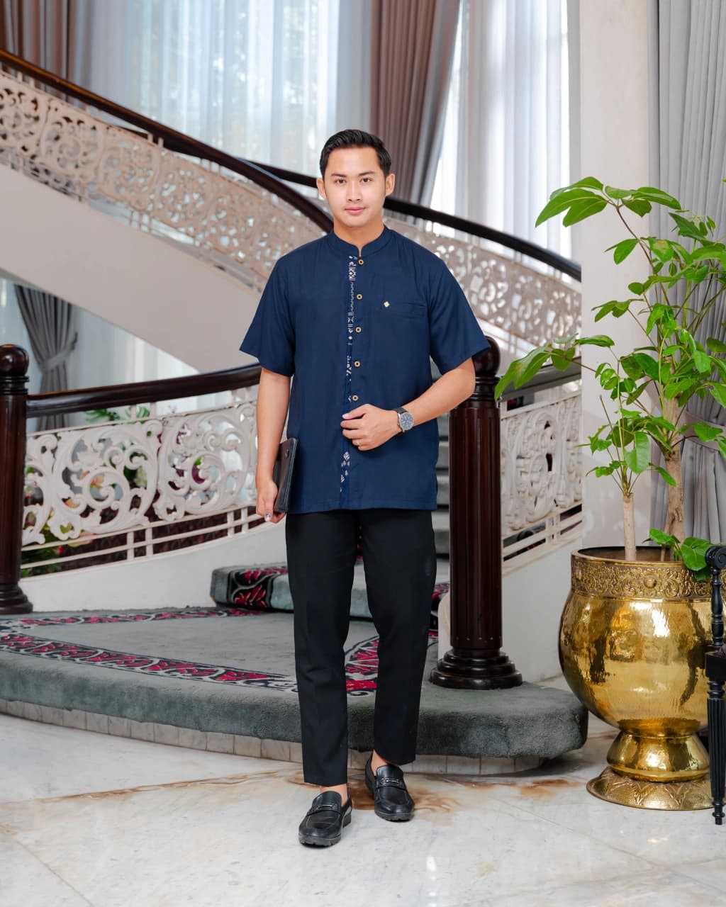 BIRU